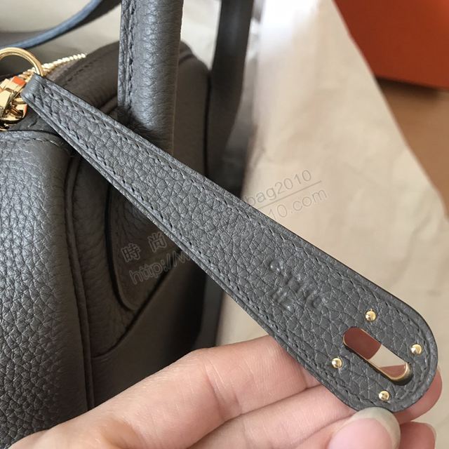 Hermes女包 愛馬仕手提包 進口頂級小牛皮 Lindy包 8F錫器灰 金扣 大小號  td1206